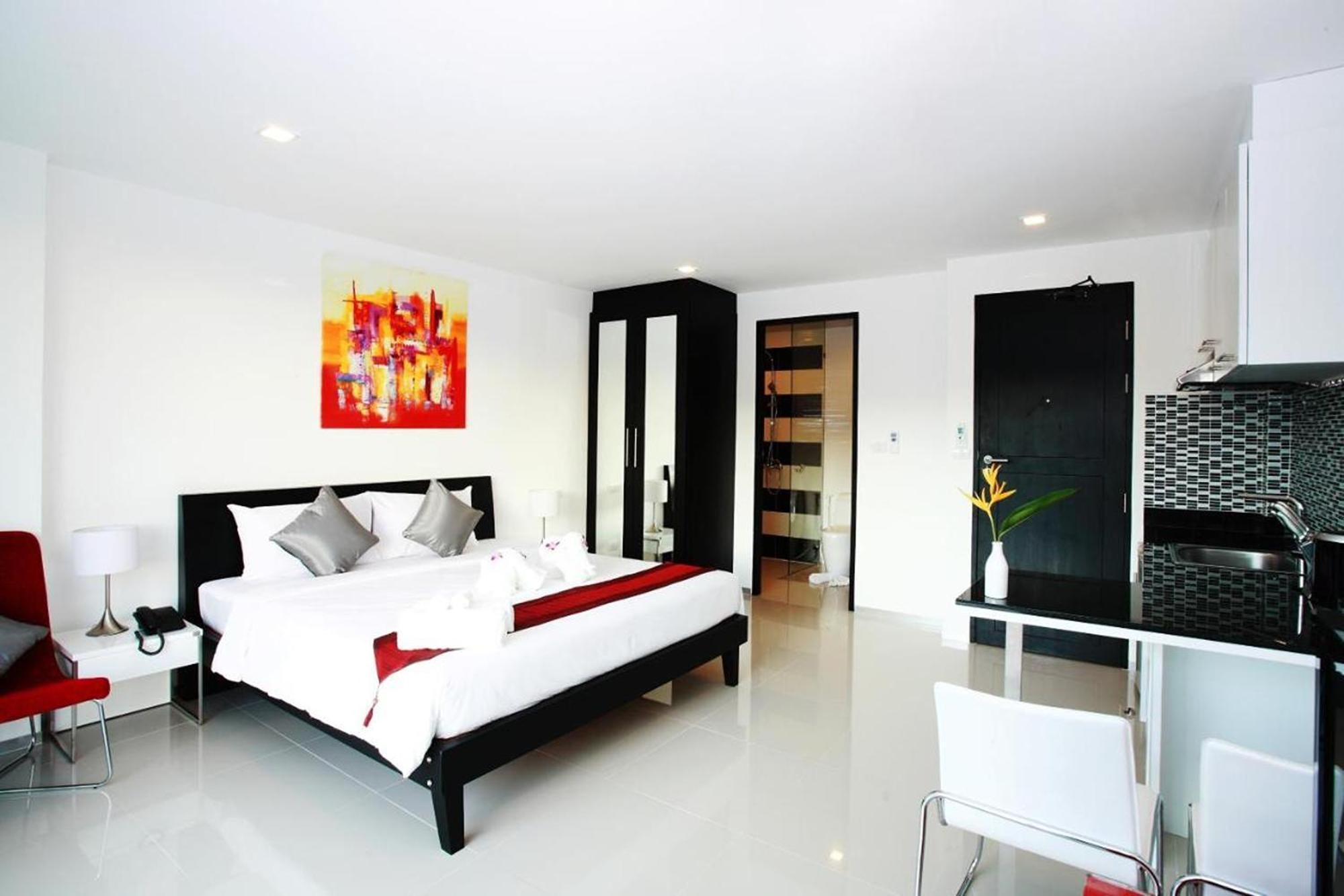 One World One Home Naiharn Hotel Rawai Eksteriør billede