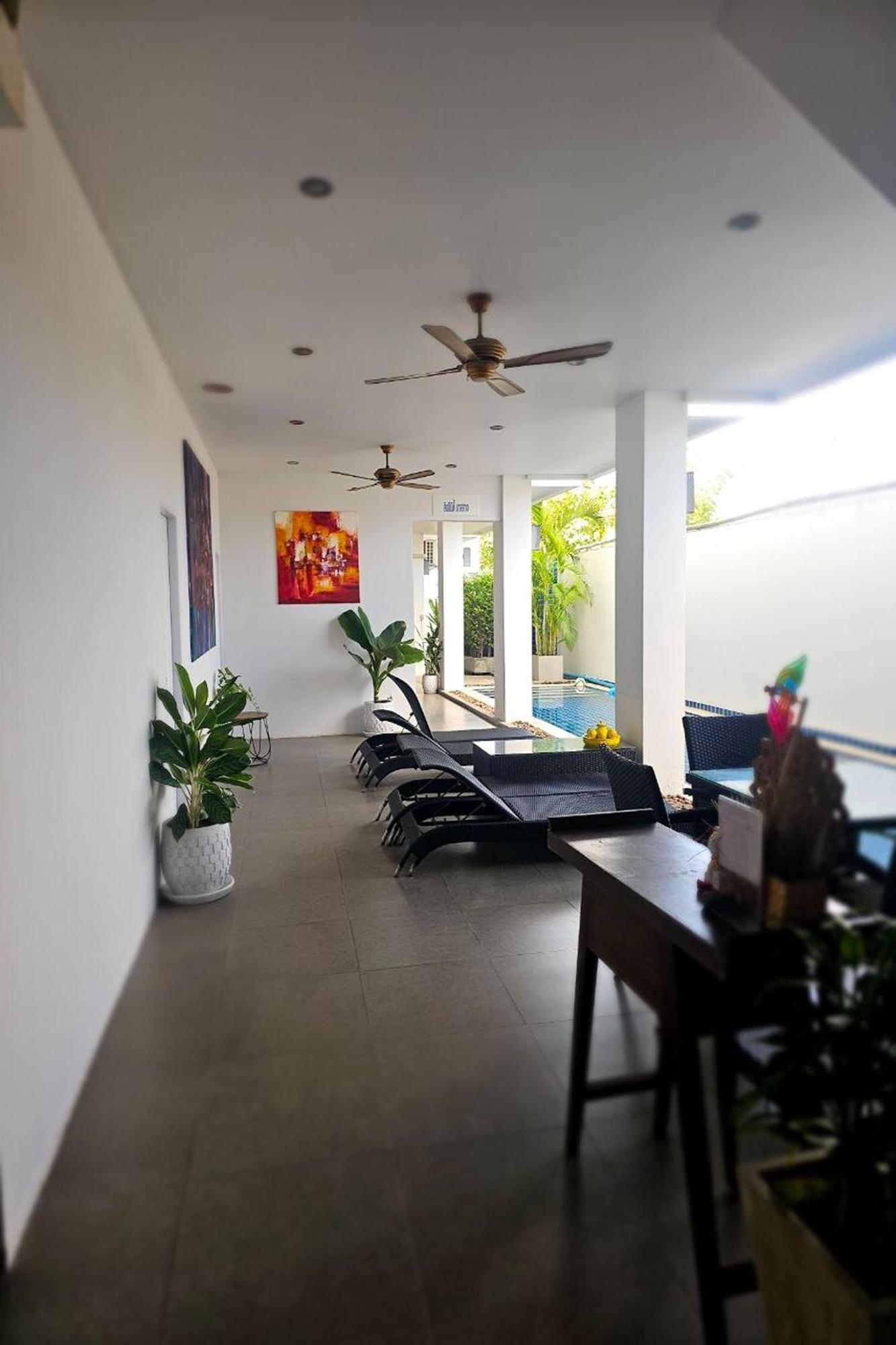 One World One Home Naiharn Hotel Rawai Eksteriør billede