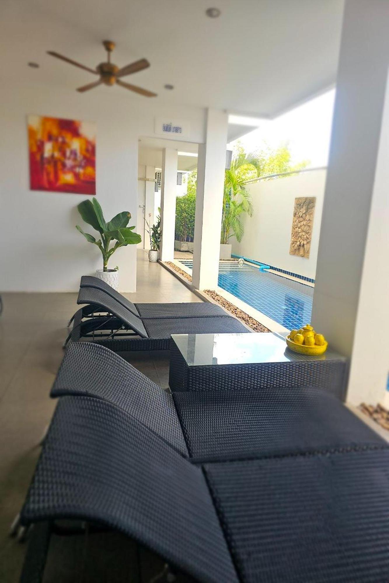 One World One Home Naiharn Hotel Rawai Eksteriør billede